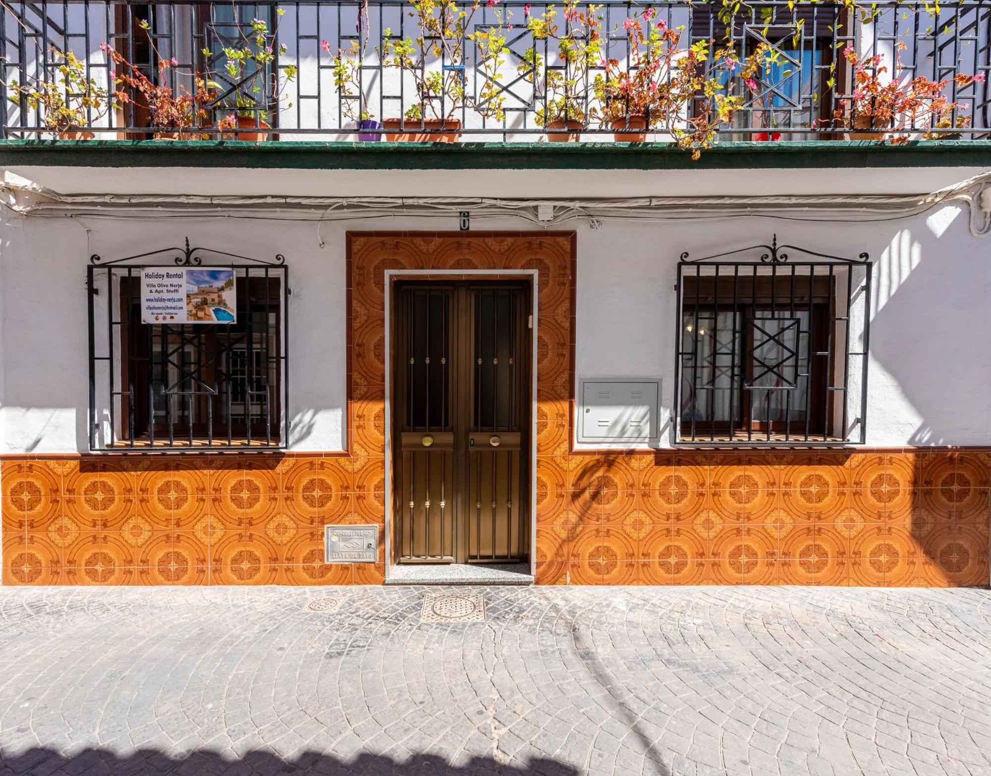 Apartamento Sol Y Playa Nerja Centro Екстер'єр фото